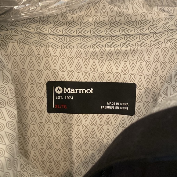 NWT Marmot PreCip Women's Lightweight Rain Jacket Extra Large XL Black New - Picture 8 of 13